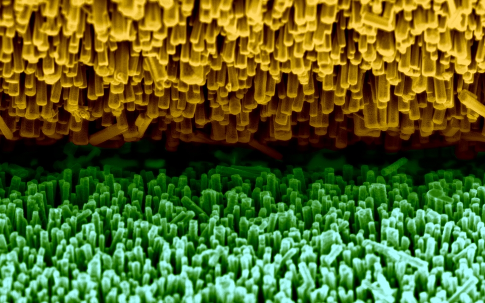The fibers that are part of the microfiber nanogenerator. Image by Zhong Lin Wang and Xudong Wang.